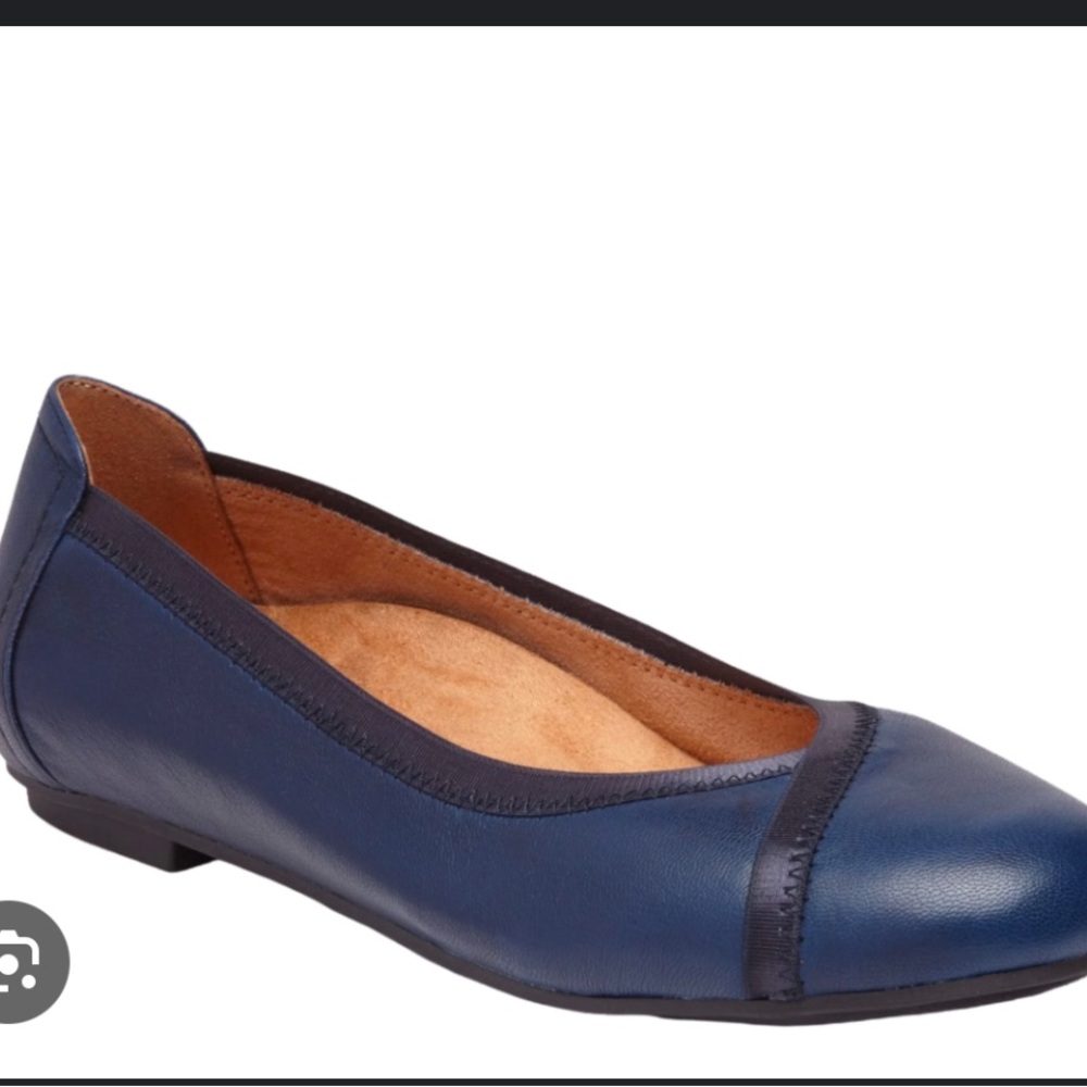 Vionic Women's Blue Caroll Ballet Flats Size 7.5 Wide